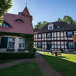Ringhotel Schloss فندق