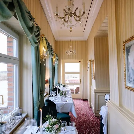 Hotel Ringhotel Schloss 4*