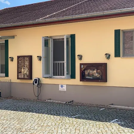 Ringhotel Schloss فندق 4*