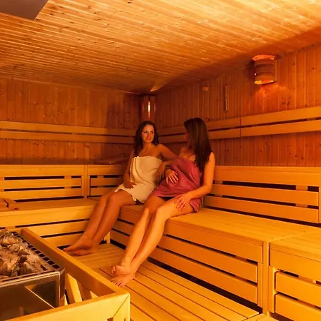 Ringhotel Schloss 4* Tangermuende