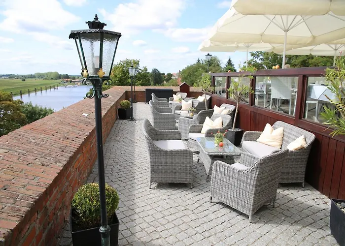 坦哲蒙城堡酒店 坦哲蒙