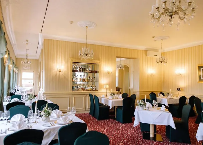 Ringhotel Schloss ホテル 4*