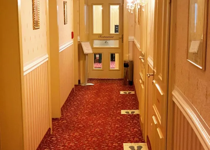 坦哲蒙城堡酒店