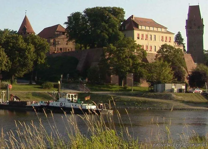 Ringhotel Schloss Отель 4*