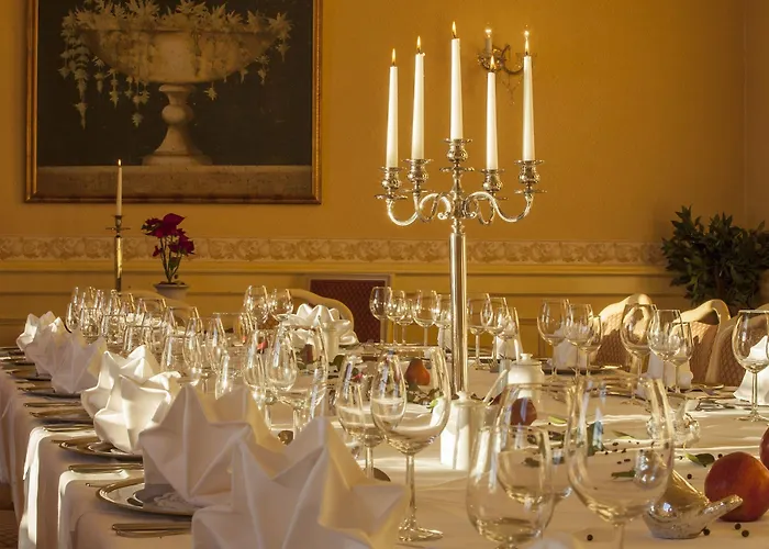 Ringhotel Schloss Отель Тангермюнде