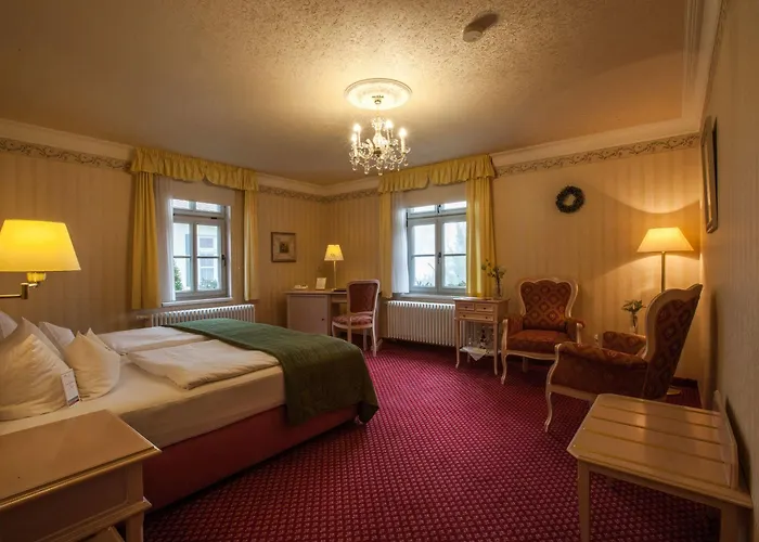 Ringhotel Schloss Отель