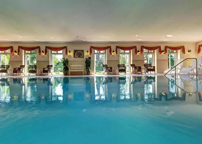 Отель Ringhotel Schloss 4*