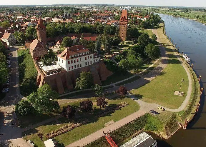 Ringhotel Schloss Отель