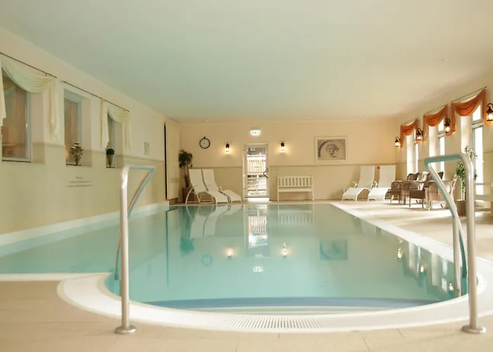 Ringhotel Schloss Отель